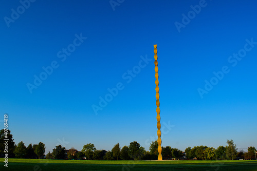 Schilderij op canvas Endless Column , Brancusi sculpture , Infinity Column , Targu Jiu , Romania