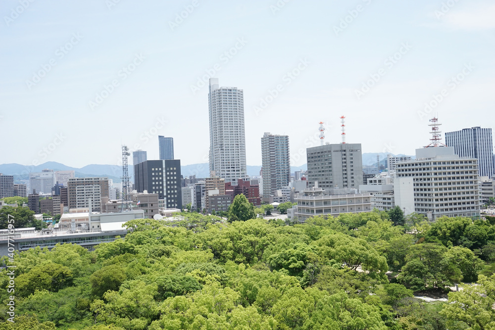 Obraz premium Aerial view of Hiroshima city from top of Hiroshima Castle in Hiroshima, Japan - 広島 街並み 広島城