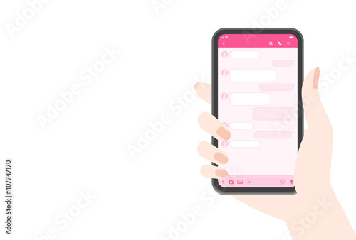 スマートフォン・メッセージアプリイメージ素材：スマホを持つ女の人の手とトーク画面
