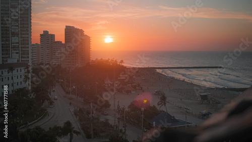 Wallpaper Mural sunset over city Torontodigital.ca
