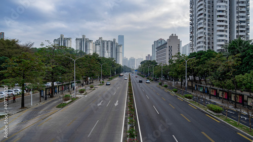 Overlooking the center of Shenzhen ©  林少君