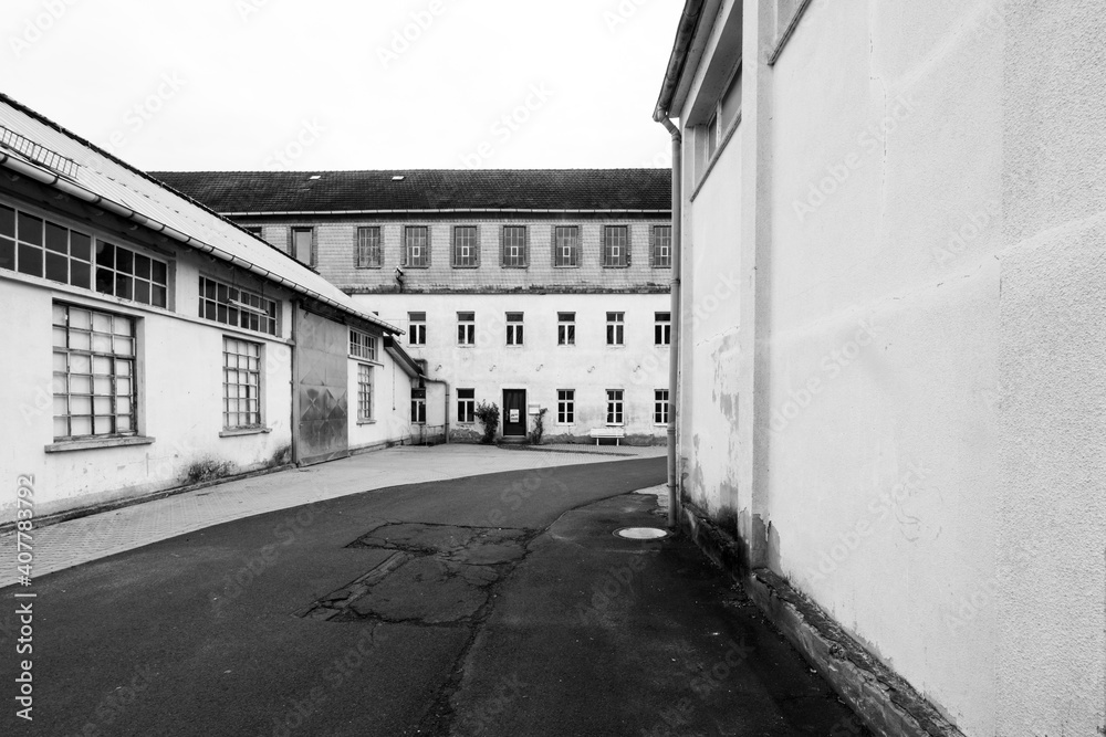 Manufacturing and storage building in an old ceramic factory