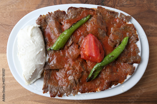 Doner kebab with yoghurt (iskender)