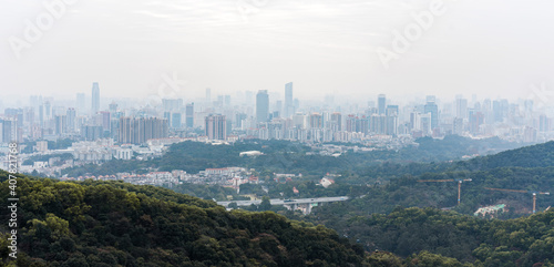 Shooting in the center of Guangzhou at the top of Baiyun Mountain