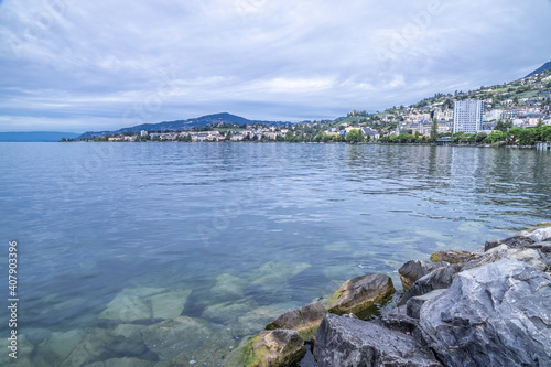 Wallpaper Mural Lake view Torontodigital.ca