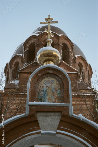 Die orthodoxe Auferstehungskirche in der Stadt Narva photo