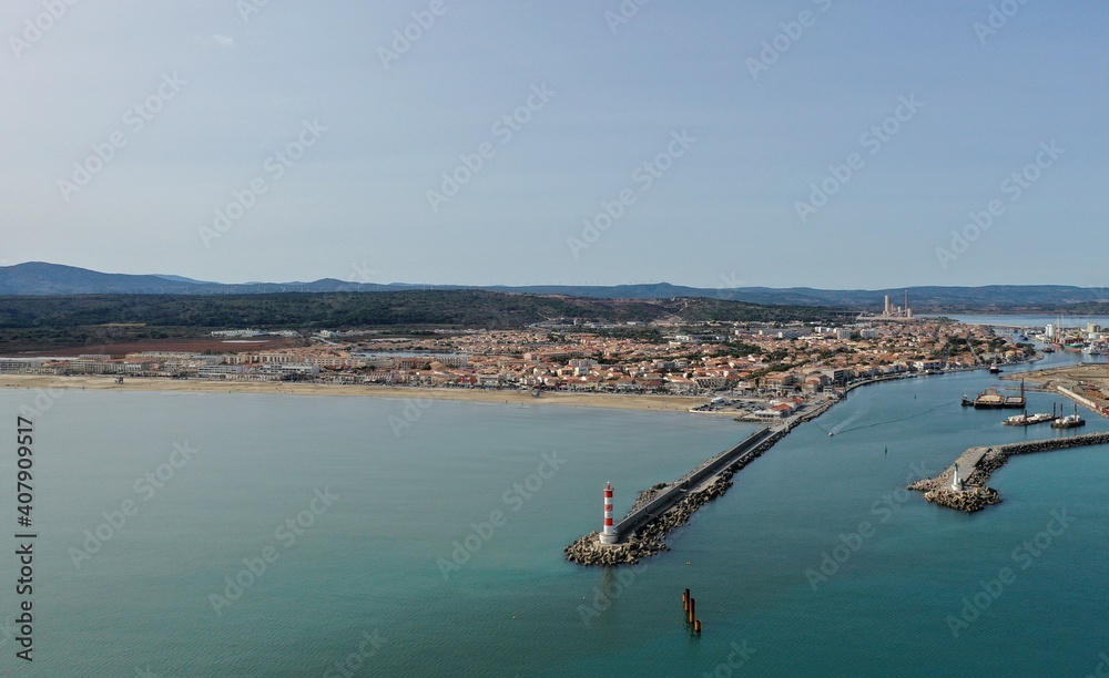 Port-la-Nouvelle dans l'Aude, vue du Ciel