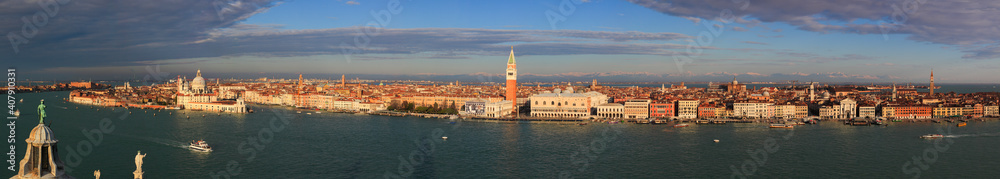 Venedig: Panorama Blick vom Camanile San Gorgio di Maggiore