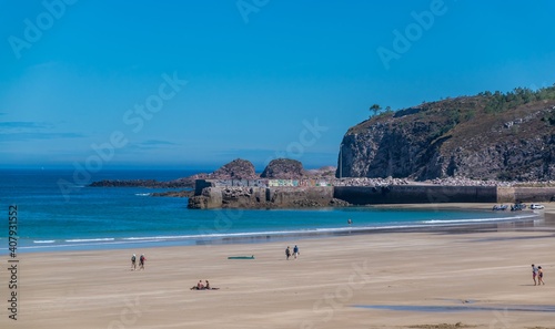 Obraz na płótnie Sables-D'or-les-Pins, station balnéaire des Côtes-d'Armor en Bretagne