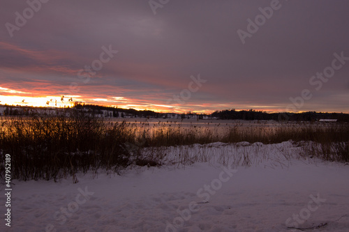 Beautiful sunset panorama on a winter evening © Luciernaga