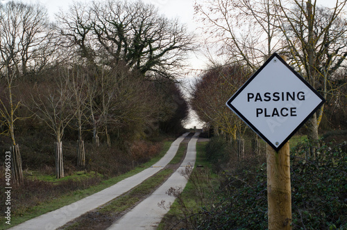 Passing Place between road and hiking trail 