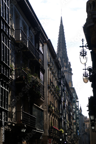 Street in the old town of Bilbao © Laiotz