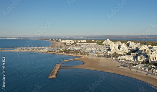 La Grande-Motte vue du ciel photo