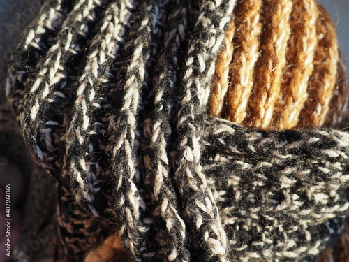 Foto knitted scarf from bulky brown and orange yarn