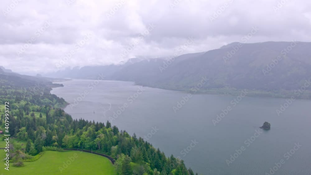 Mighty Columbia river time lapse Mighty Columbia river time lapse
