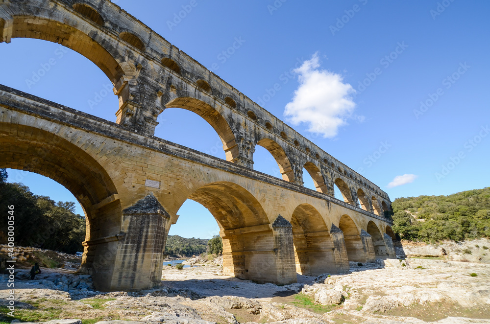 ポン・デュ・ガール〜古代ローマの水道橋（フランス）