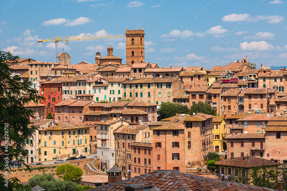 イタリア　シエナの丘から見える旧市街