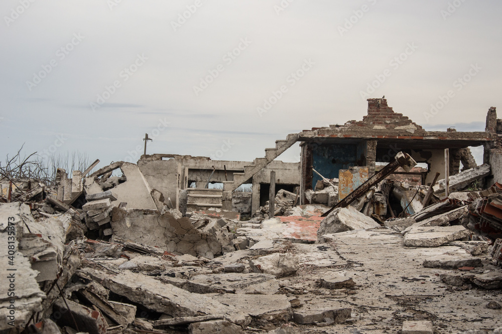 Restos de ruinas de Epecuen, Buenos Aires. Restos de ruinas de Epecuen, Buenos Aires.