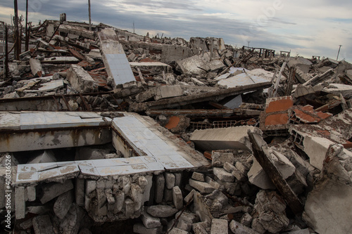 Restos de ruinas de Epecuen, Buenos Aires.