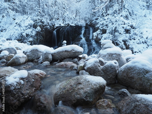 Wallpaper Mural river in the mountains Torontodigital.ca