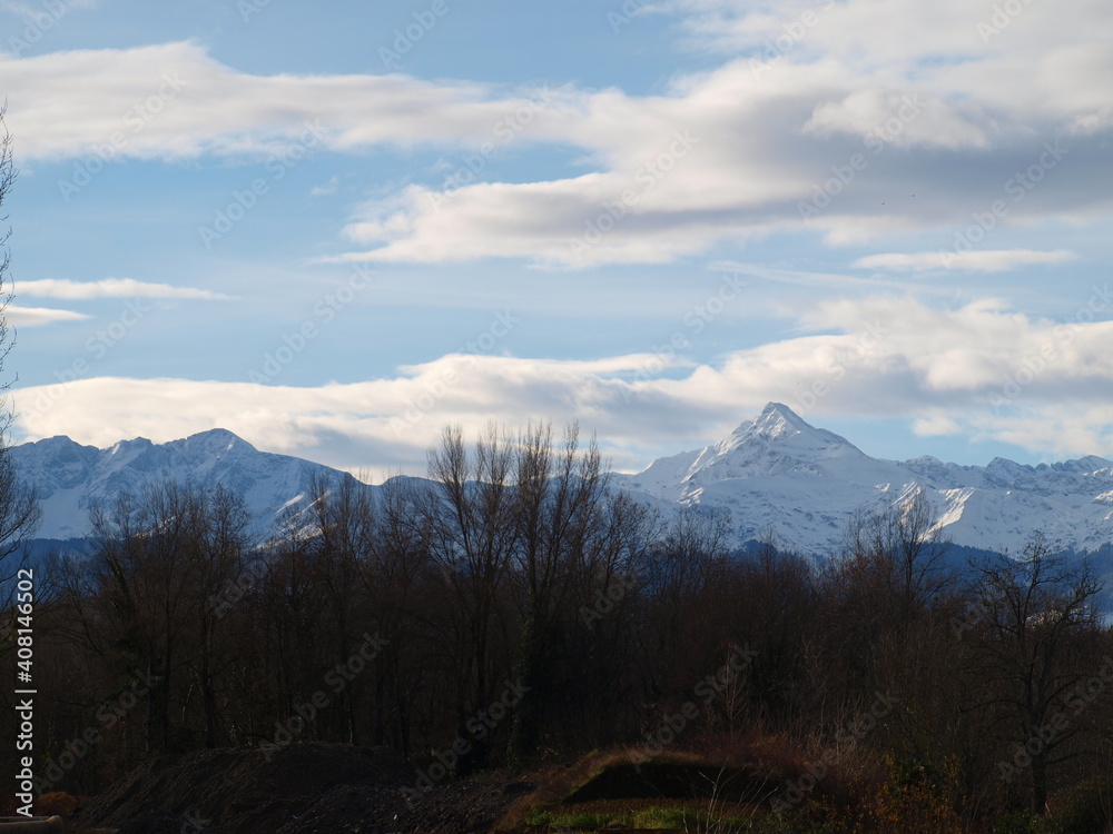 Fototapeta premium Vue sur les Pyrénées
