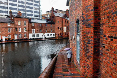 Birmingham lies at 141m above sea level In Birmingham, the climate is warm and temperate. It is great deal of rainfall in Birmingham, even in driest month. Driest month is February. photo