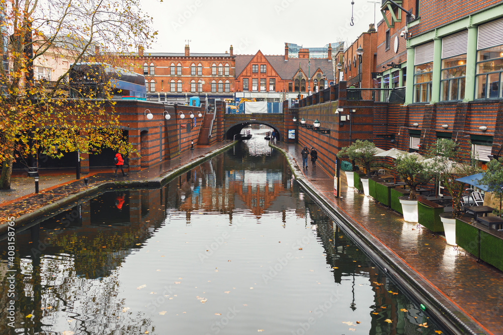 Naklejka premium Although Birmingham in England has existed settlement for over thousand years, today's city is overwhelmingly product of 18th, 19th, and 20th centuries, with little surviving from its early history