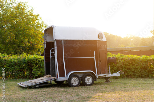 Canvastavla Horse trailer