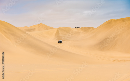 Offroad Vehicle In The Desert At Sandwich Harbor Walvis Bay Namibia © Stockfotos