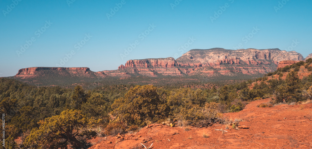 Landscape view of the red rocks in Sedona, Arizona