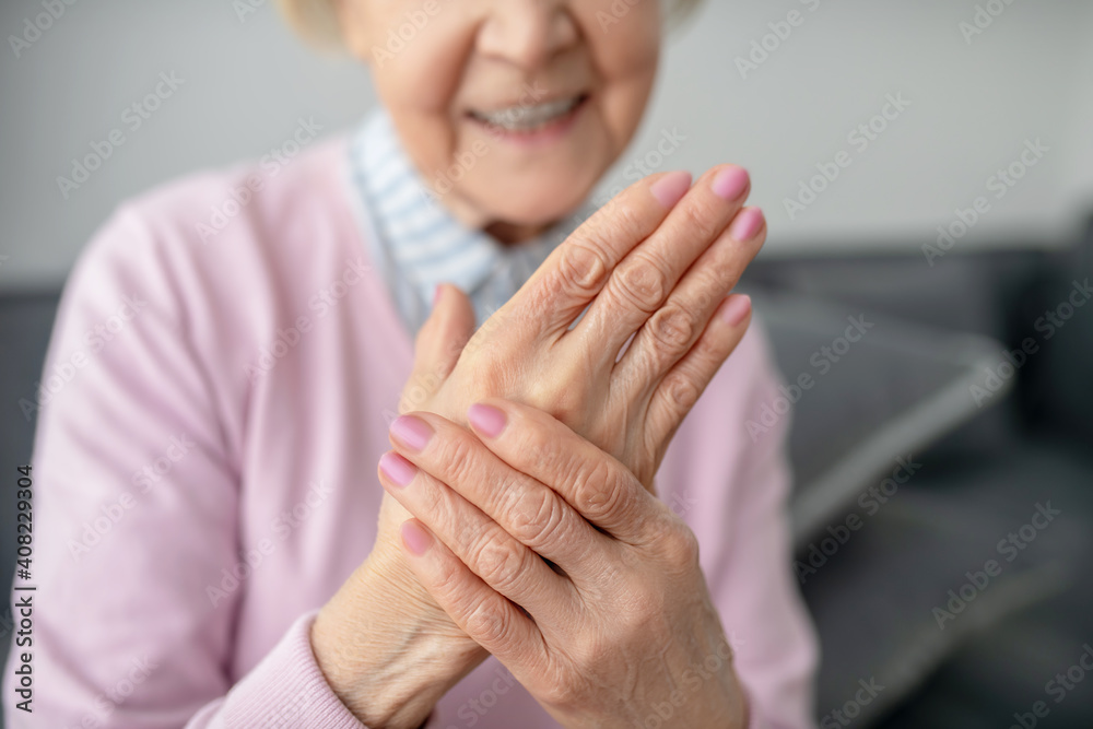 Close up picture of ederly ladys hands