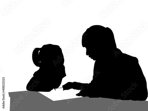 勉強する親子のシルエット_1