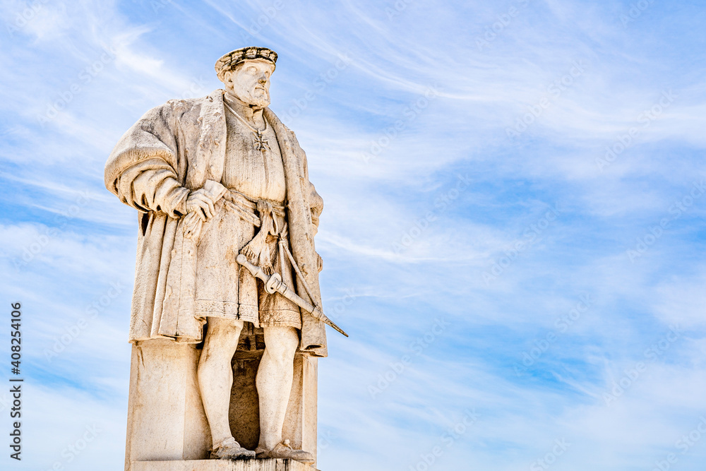 Fototapeta premium Statue of King John III in the main square of the University of Coimbra in Coimbra, Portugal