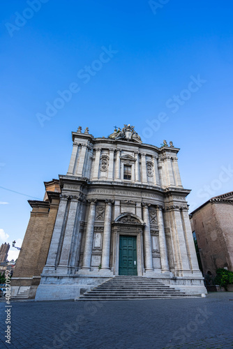 the facade of the cathedral of st mary