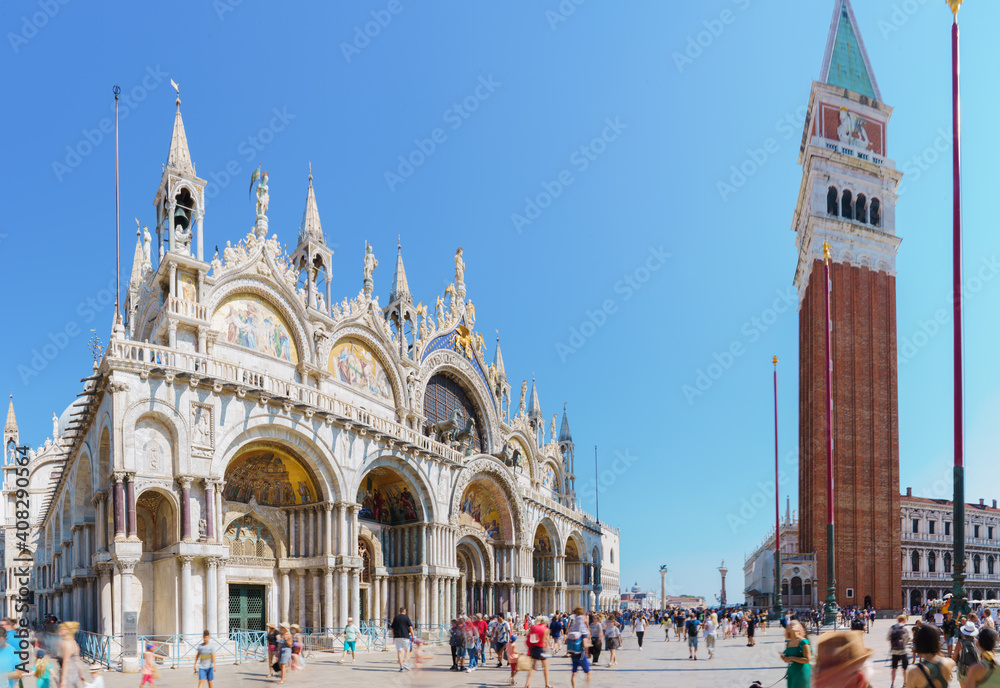  Palazzo Duccale with Piazzetta in Venice - great panorama