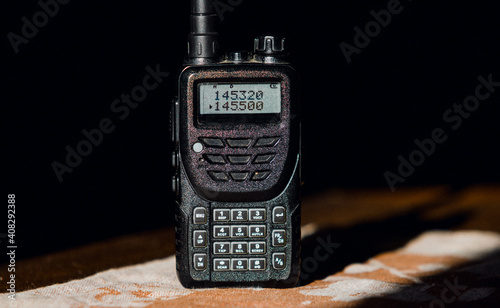 handheld radio set