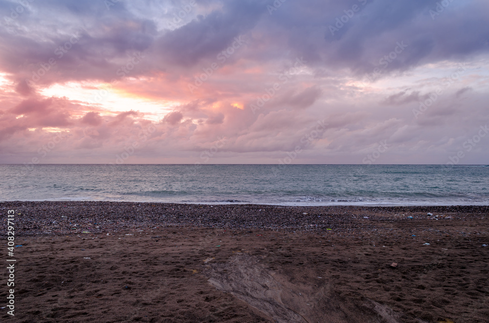 Obraz premium sunset on the beach