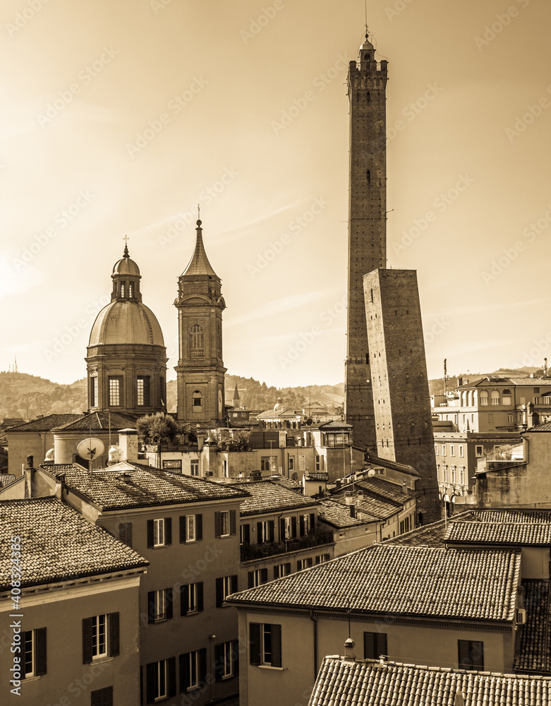 Fototapeta premium famous old town of Bologna in italy