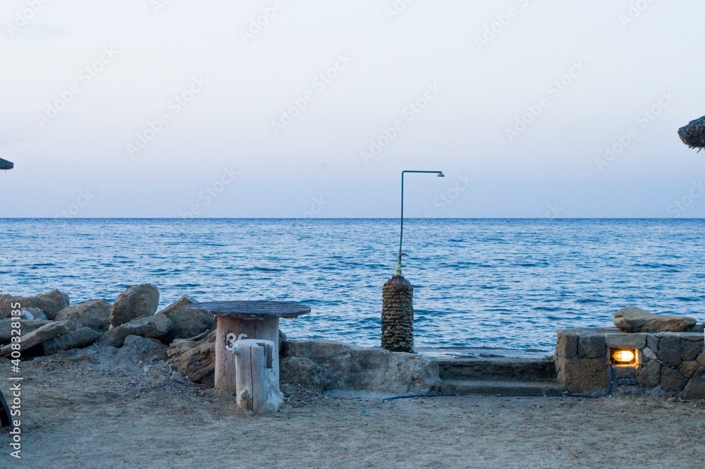 Fototapeta premium Prysznic na plaży w Grecji
