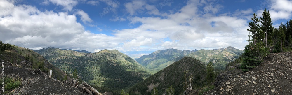 Naklejka premium panorama of the mountains