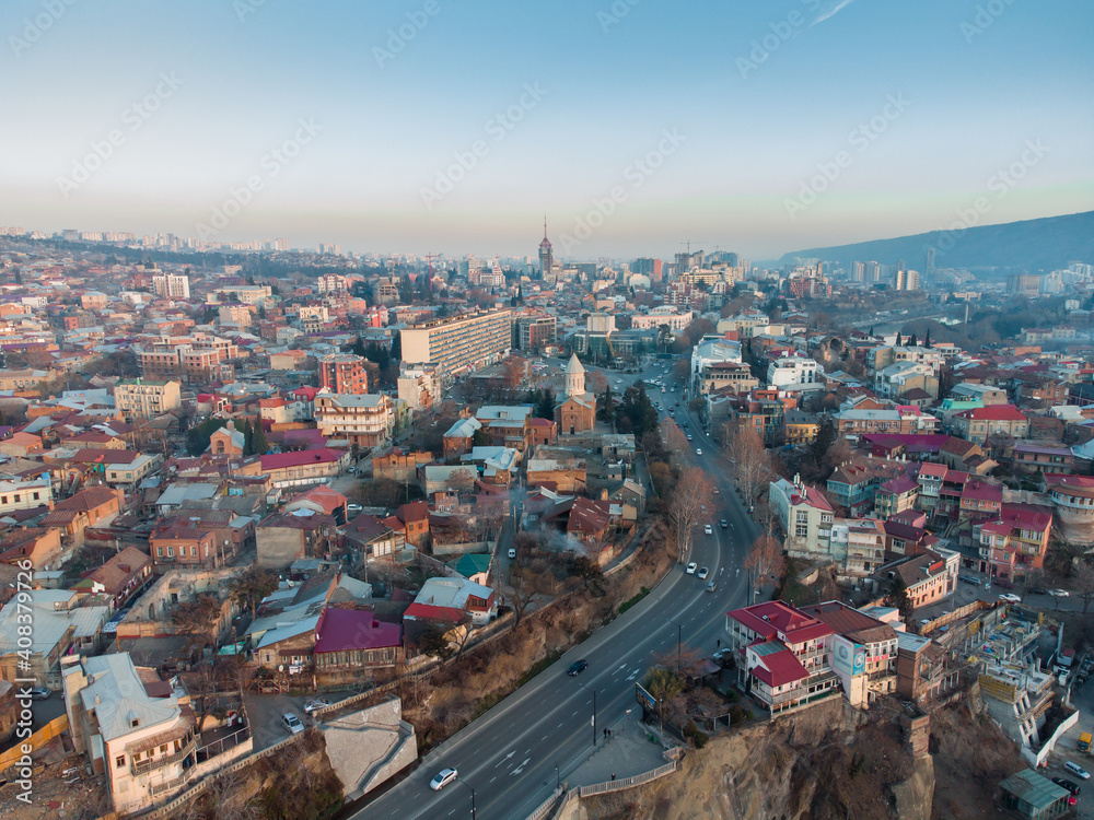 Obraz premium Snowless winter in the city