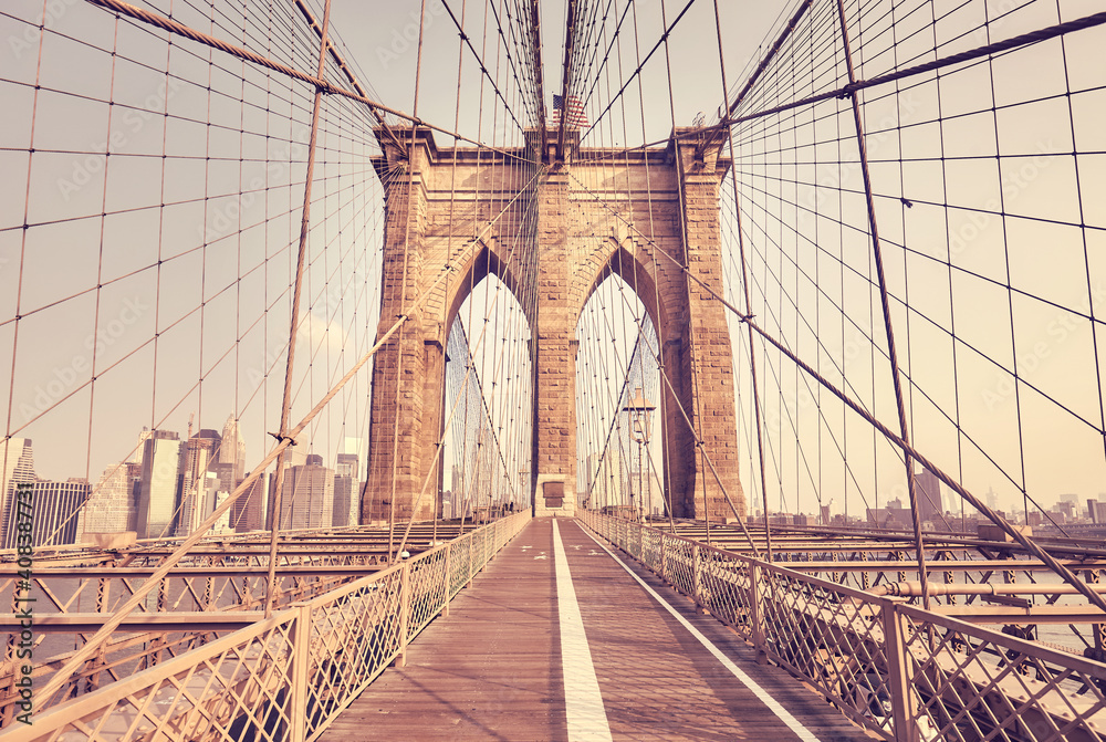 Fototapeta premium Retro color toned picture of Brooklyn Bridge, New York City, USA.