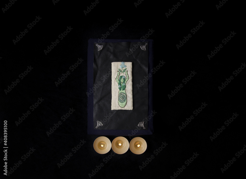 Obraz premium Wiccan book of shadows and other instruments