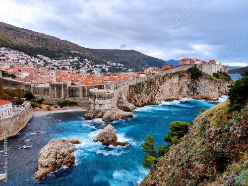 Fototapeta Naklejka Na Ścianę i Meble -  wavy Dubrovnik
