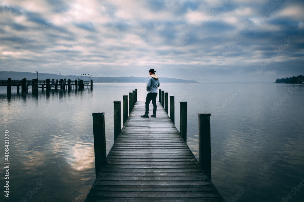 Fototapeta premium pier on the lake