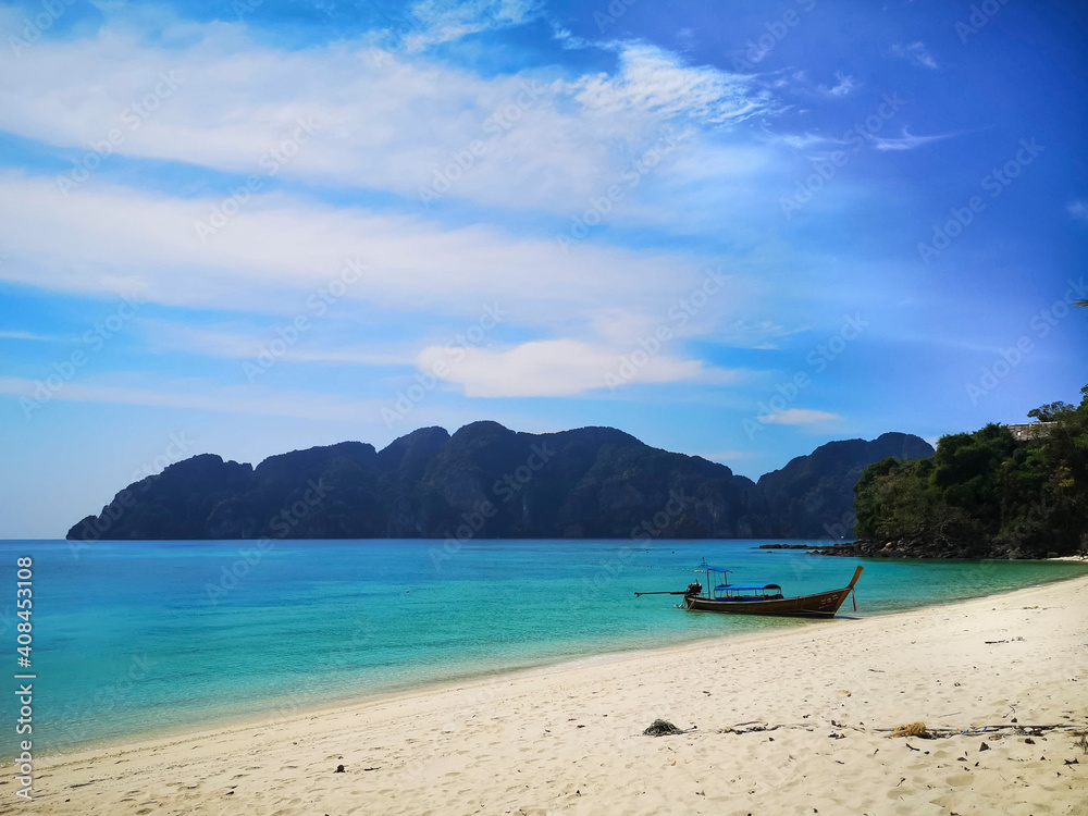 Fototapeta premium Phi Phi islands on January 2021