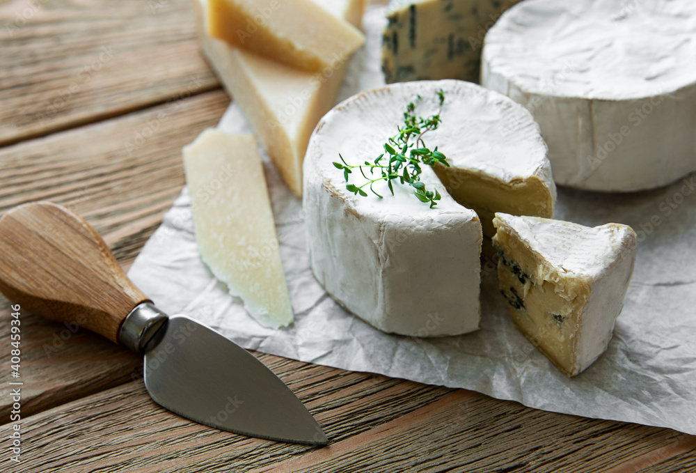 Various types of cheese,  blue cheese,  bree, camambert