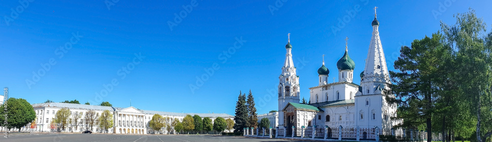 The Bell Tower Of The Temple Of Elijah The Prophet. Soviet square. Yaroslavl. Beautiful hipped bell tower. Snowy