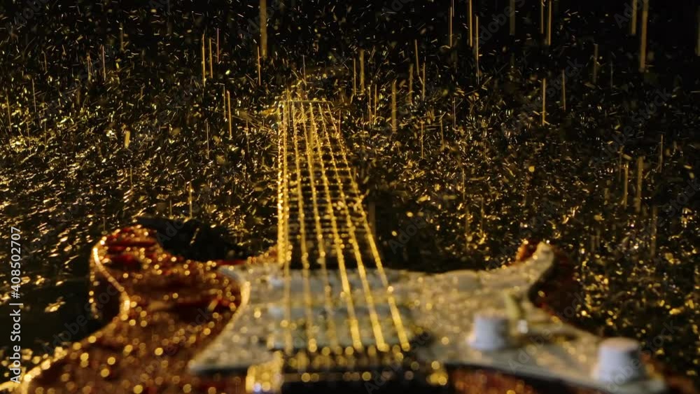 Vidéo Stock Shiny drops of rain drumming on wooden body of an electric ...