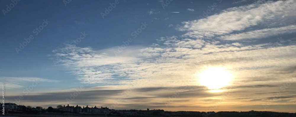 Obraz premium sunset in the city